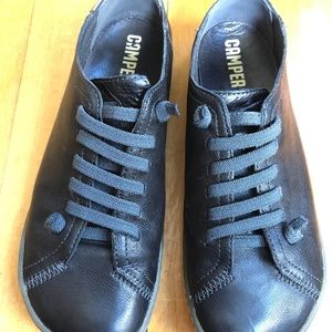 Camper Women’s Peu Shoe in Black